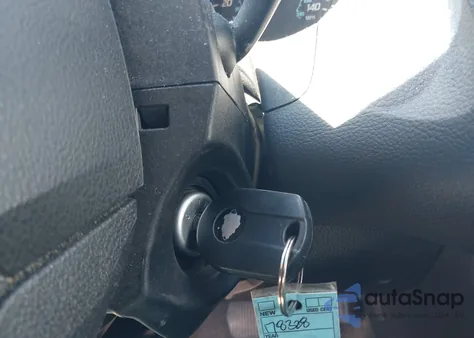 2014 Ford Focus Se z USA, uszkodzony, nr VIN 1FADP3F27EL178328